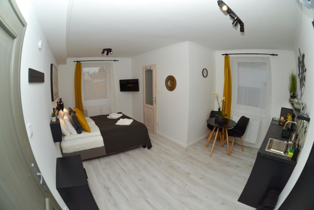 Raba92 Apartman House Exterior foto